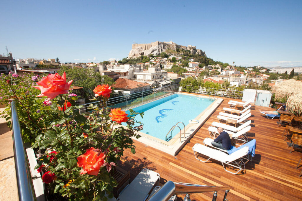 雅典伊勒克特拉宫酒店的屋顶花园游泳池