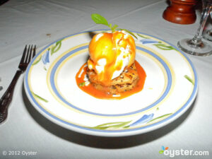 在牙买加的半月糖厂餐厅，辣味和甜味是完美的。