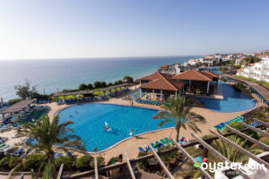 TUI Magic Life Fuerteventura的泳池