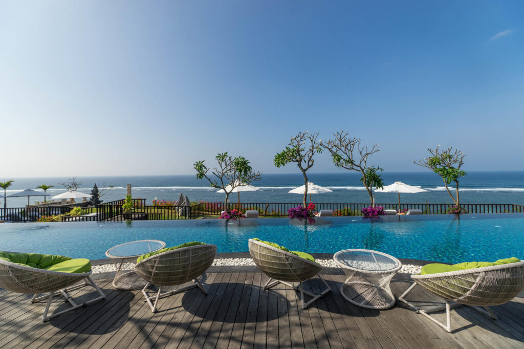 Samabe Bali Suites & Villas的泳池